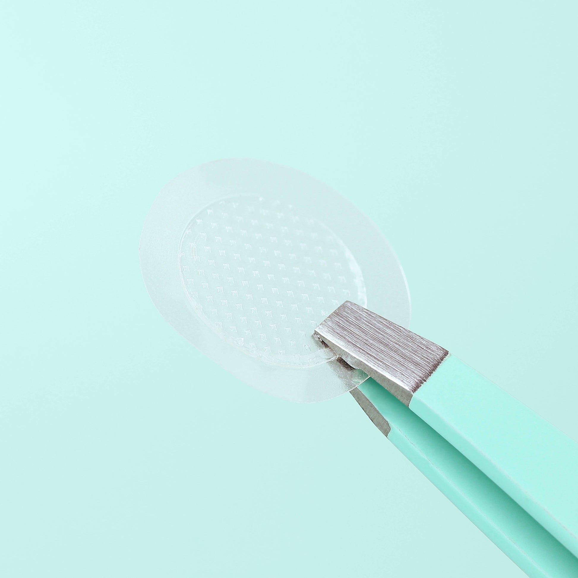 Acne treatment Deep Blemish Microdart Patches with Hyaluronic Acid & Vitamin B3 for fast-acting skin care, clear complexion